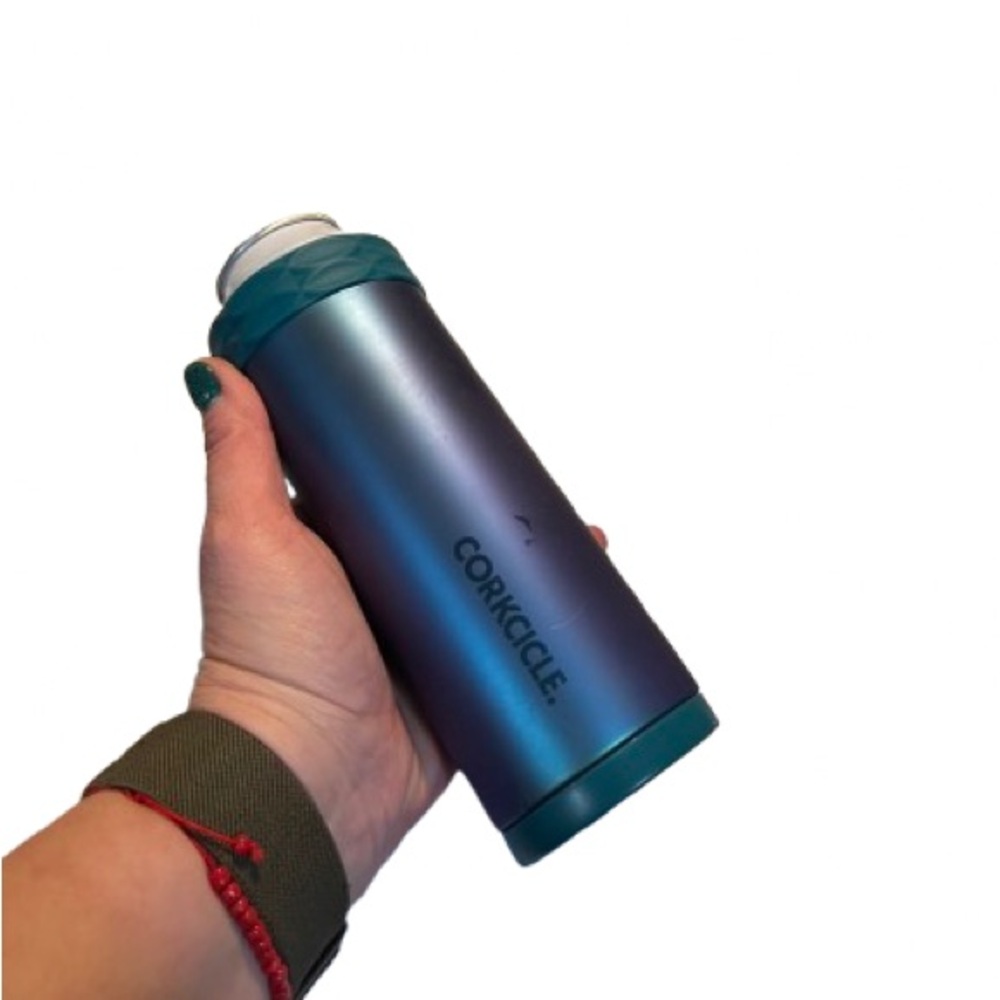 NWT CORKCICLE CAN COOZIE
